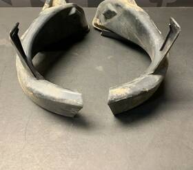 0228 2005 Corvette C6 Coupe Oem Driver Passenger Brake Ducts