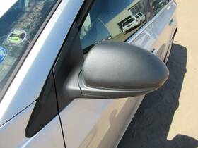 128-01977l Driver Side View Mirror Manual Lever Controlled Fits 11-14 Cruze 243688