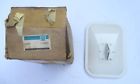 985286 Gm Nos White Outside