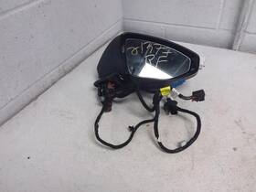 128.au1t19 Audi A8 2019 Right Side View Mirror 914372