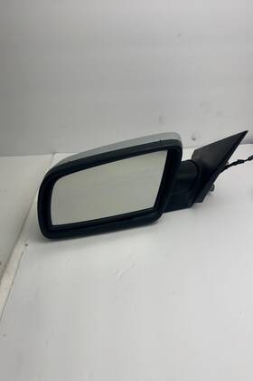 03.30.21.4 Bavarian Motor Works Bmw 04-10 5 Series E60 Mirror Side View Driver Lh Oem Has A Small Crack