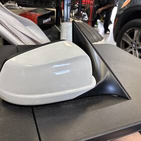 0153108 Bmw 11-16 F10 528i 535i 550i Right Passenger Side Door Mirror Heated White Oem 0153108 Bmw 11-16 F10 528i 535i 550i Right Passenger Side Door Mirror Heated White Oem
