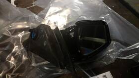 128-50924l Bmw Oem Side View Door Mirror For 750i Left Blu-cvr Blk Pwr Glass Chip