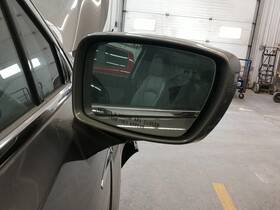 128-11224r Buick Oem Side View Door Mirror For Enclave Right Gry Pwr Heat Turn Bsa Cracked 128-11224r Buick Oem Side View Door Mirror For Enclave Right Gry Pwr Heat Turn Bsa Cracked