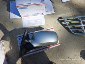 20803091 Buick 2006-2011 Lucerne Driver Side Mirror Oem Silver 67u