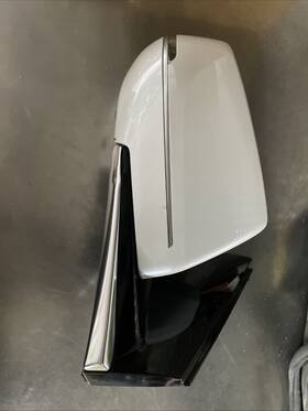 84159960 Cadillac Xts 16 17 Right Side Mirror With Turn Signal And Blind Spot Oem 84159960 Cadillac Xts 16 17 Right Side Mirror With Turn Signal And Blind Spot Oem
