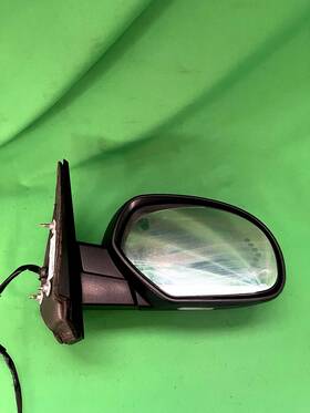 20989342 Chevrolet 2007-2013 Silverado Right Side View Mirror With Turn Signal Oem