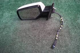 23199999 Chevrolet 2017 2018 2019 Suburban Driver Side White Door Mirror Oem