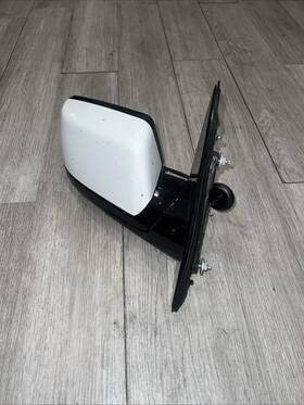 84347603 Chevrolet 2015-2020 Suburban Tahoe Right Passenger Side Mirror With Power Fold Oem