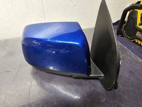 84444271 Chevrolet Used Right Door Mirror Fits 2018 Colorado Power Painted