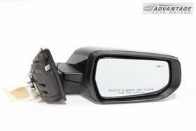 Chevrolet 84466831 2016-2021 Chevy Malibu Front Right Side Door Mirror With Blind Spot Indicator Oem
