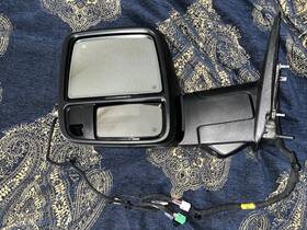 68509735ae Dodge 2023 2024 Ram 3500 Lt Left Driver Side Mirror Oem Damage