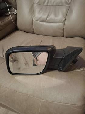241-8755 Ford 2011-2015 Explorer Oem Left Black Mirror. Has Heated And Turn Signals. Used