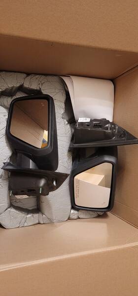 3555903 Ford 2021 2022 2023 F150 Side View Mirrors Rh/lh With P702 Mf Bls Pgi Oats 3555903 Ford 2021 2022 2023 F150 Side View Mirrors Rh/lh With P702 Mf Bls Pgi Oats