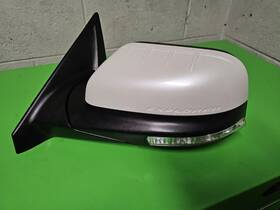 Bb5z17683eaptm Ford 2011-2015 Explorer Limited Driver Side Door Mirror White Ug Blind Spot L Bb5z17683eaptm Ford 2011-2015 Explorer Limited Driver Side Door Mirror White Ug Blind Spot L