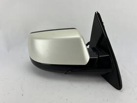 23200010 General Motors 2015-2020 Tahoe Yukon Right Passenger Side View Door Mirror Blind Spot Oem 23200010 General Motors 2015-2020 Tahoe Yukon Right Passenger Side View Door Mirror Blind Spot Oem
