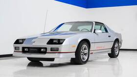 20207822 Gm 82-92 Camaro Z28 Rs Iroc-z / 82-86 Firebird Ta Used Lh Mirror Control Bezel #2