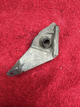 88228 Gm 93-02 Pontiac Firebird Transam Rh Passenger Side Mirror Mount Bracket Metal