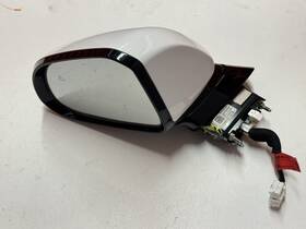 87610-s2410 Hyundai 21-23 Santa Fe Left Side View Door Mirror Turn Signal Blind Spot White 87610-s2410 Hyundai 21-23 Santa Fe Left Side View Door Mirror Turn Signal Blind Spot White