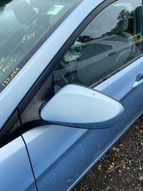 876101r210 Hyundai Used Left Door Mirror Fits 2012 Accent Power Body Color Without Side Repeat