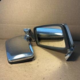 38018 Iki 38020 Nissan 720 Pick Up Oem Rear View Mirrors 80 S