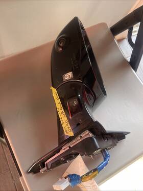 128-10601l Infiniti 2017 Qx30 Driver Side Mirror Assembly Black Oem Used