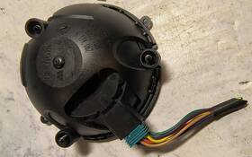 1407769 Jeep 2005-2012 Grand Cherokee Side Door Mirror Power Adjust Motor Actuator Oem