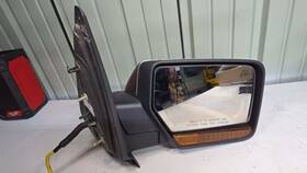 8l14-17682-ga Lincoln 07-09 Navigator Passenger Side View Mirror Power Signal-flash Oem 8l14-17682-ga Lincoln 07-09 Navigator Passenger Side View Mirror Power Signal-flash Oem