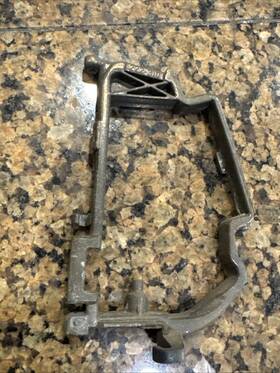 220310 Mercedes-benz 96-99 Genuine W140 Passenger Side Wing Door Mirror Hinge Bracket Oem