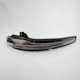 A0999060801 Mercedes-benz 2020-2025 Right Mirror Turn Signal Indicator Lamp Oem A0999060801 Mercedes-benz 2020-2025 Right Mirror Turn Signal Indicator Lamp Oem