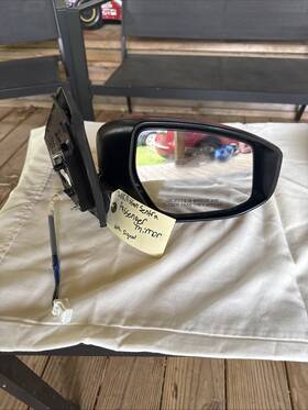 128-65257r Nissan Used 2015 Sentra Passenger Mirror With Signal