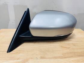 3305 Range Rover 0109 12-13 Evoque Driver Mirror - Camera Silver Oem Side View 3305 Range Rover 0109 12-13 Evoque Driver Mirror - Camera Silver Oem Side View