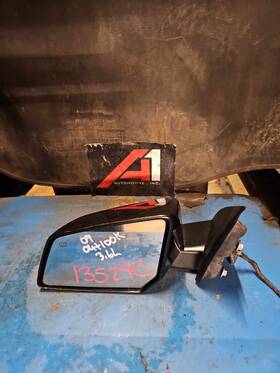 128-13529 Saturn 09-10 Outlook Left Door Mirror Pwr Turn Sgnl Man-fold Driver Side Lh Oem