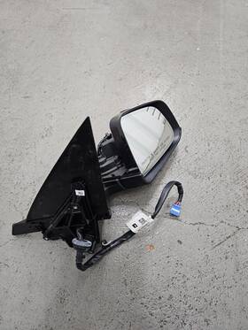 159411200e Tesla 20-24 Model Y Front Right Passenger Side Rear View Mirror Oem 159411200e Tesla 20-24 Model Y Front Right Passenger Side Rear View Mirror Oem