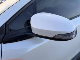 684634 Toyota Used Left Door Mirror Fits 2019 C-hr Heated With Blind Spot Alert Grad 684634 Toyota Used Left Door Mirror Fits 2019 C-hr Heated With Blind Spot Alert Grad