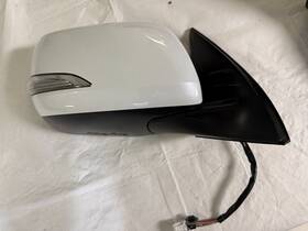 87910-60 Toyota 2013 - 2015 Land Cruiser Mirror With Blind Spot Right Oem