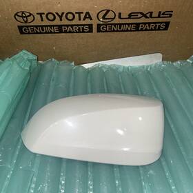 87945-0e070-a2 Toyota 2024-2025 Grand Highlander Left Side Mirror Cover Oem Used
