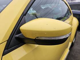 128-50906bl Volkswagen 2012-2019 Volkwsagen Beetle Driver Side View Mirror Yellow Lb1b With Signal