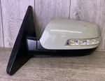 # 2014-2015 Kia Sorento Lh Driver Side Mirror Oem E13027419. Fixed Price $119.99.