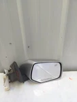 08 09 Ford Escape Rh Right Door Mirror Silver. Fixed Price $60.00.