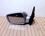 2006-2008 Kia Sedona Driver (lh) Silver Power Mirror Non Heated, Scuffed, Oem. Fixed Price $45.00.