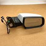 Oem 18-21 Chevrolet Traverse Right Side Door Mirror Assembly W Camera 84979279. Fixed Price $124.95.