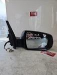 2011 Kia Sorento Passenger Side Mirror 876201U050IY. Fixed Price $63.75.