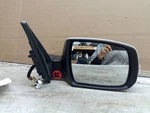 Passenger Side View Mirror Power Turn Signal Painted Fits 14-15 Sorento 246120. Fixed Price $65.52.